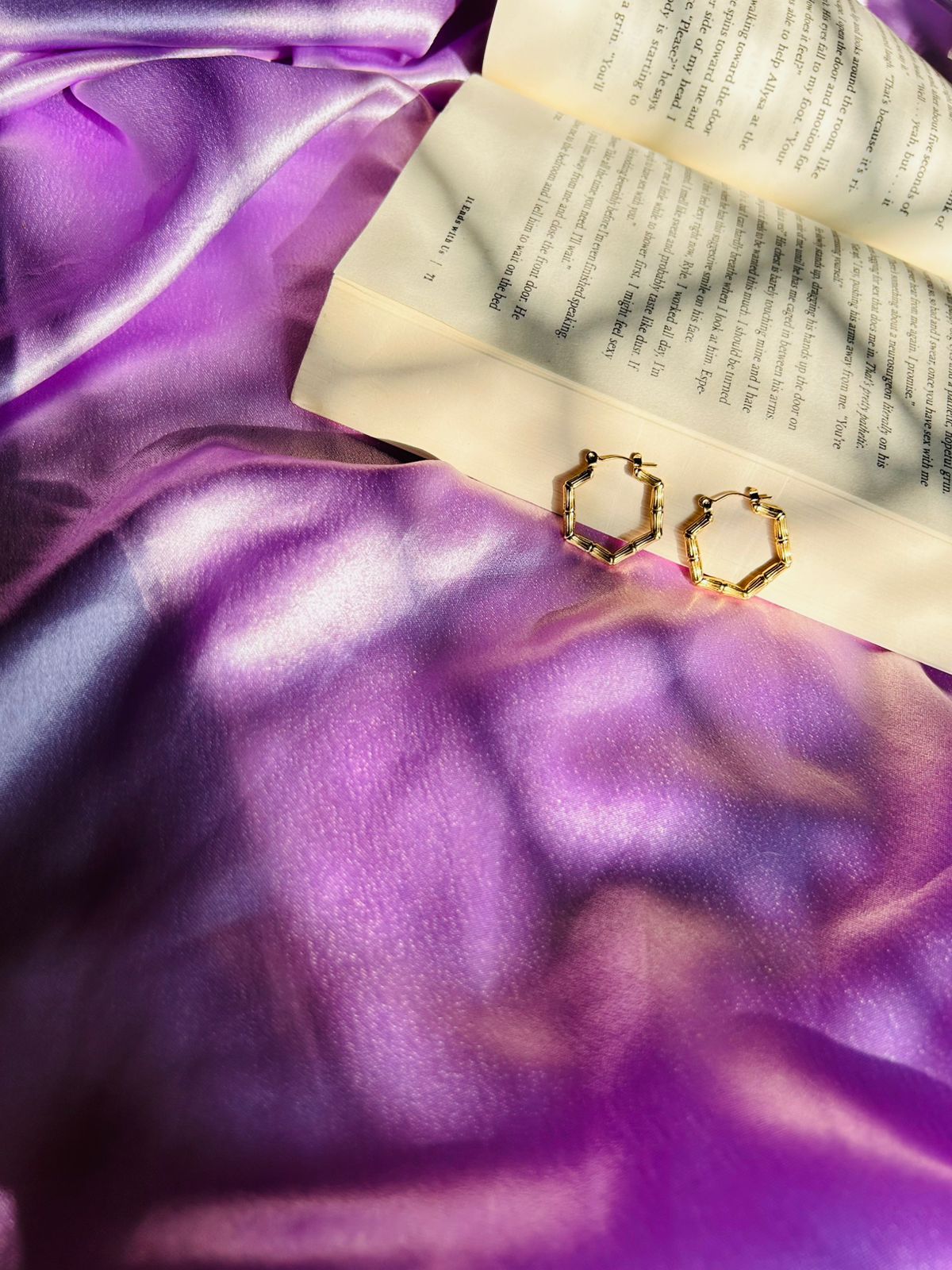 Minimal Hexagon Hoop Earrings