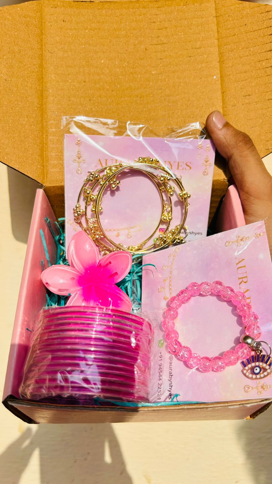 Pink Blossom Gift Box | 12 Glass Bangles, 4 Ghungroo Bangles, Bracelet & Hair Clip Set