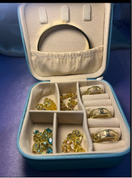 Mini Box with Jewellery (6 Anti Tarnish Jewellery)