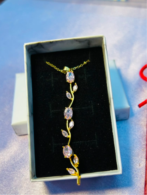 Tulip necklace with Earring