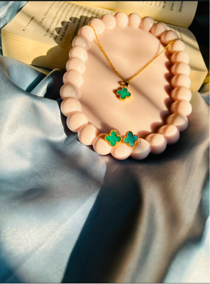 clove Pendent with Earring