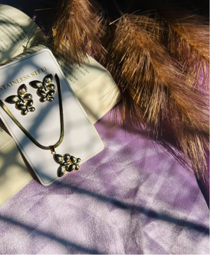 butterfly necklace with earring