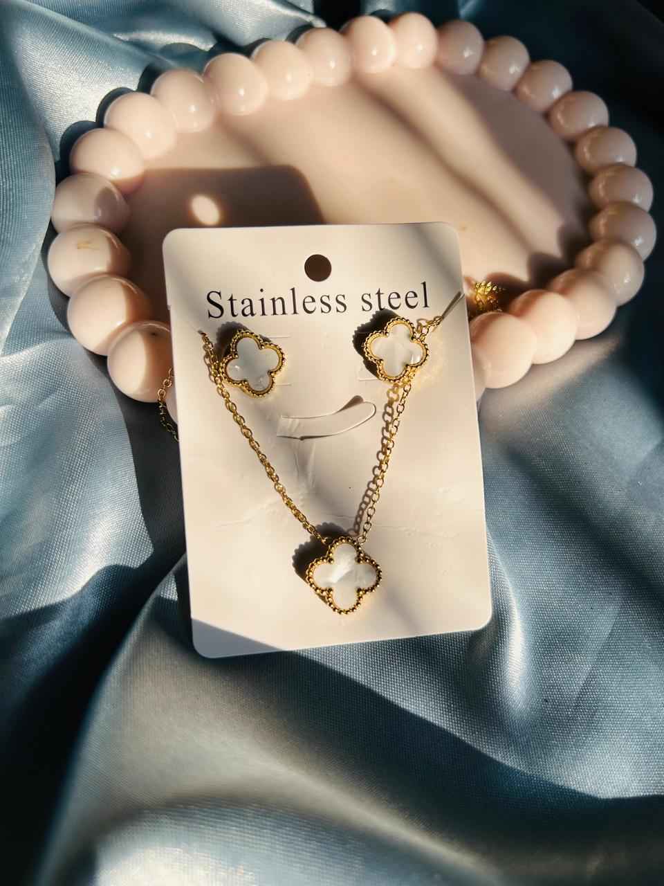Clover Necklace & Earrings Jewellery Set